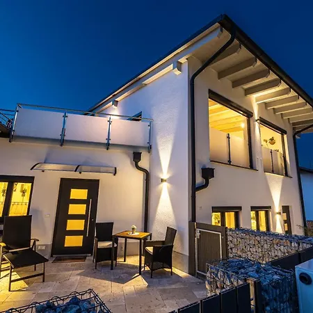Riedbach-lodge Semesterbostad