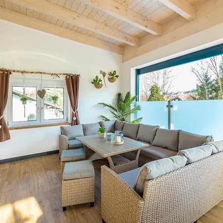Riedbach-lodge Holiday home Viechtach